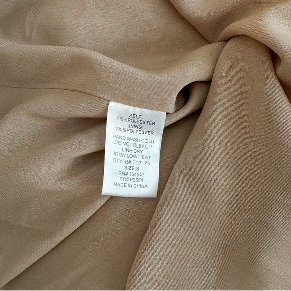 Vici brown floral maxi dress - Picture 4 of 5